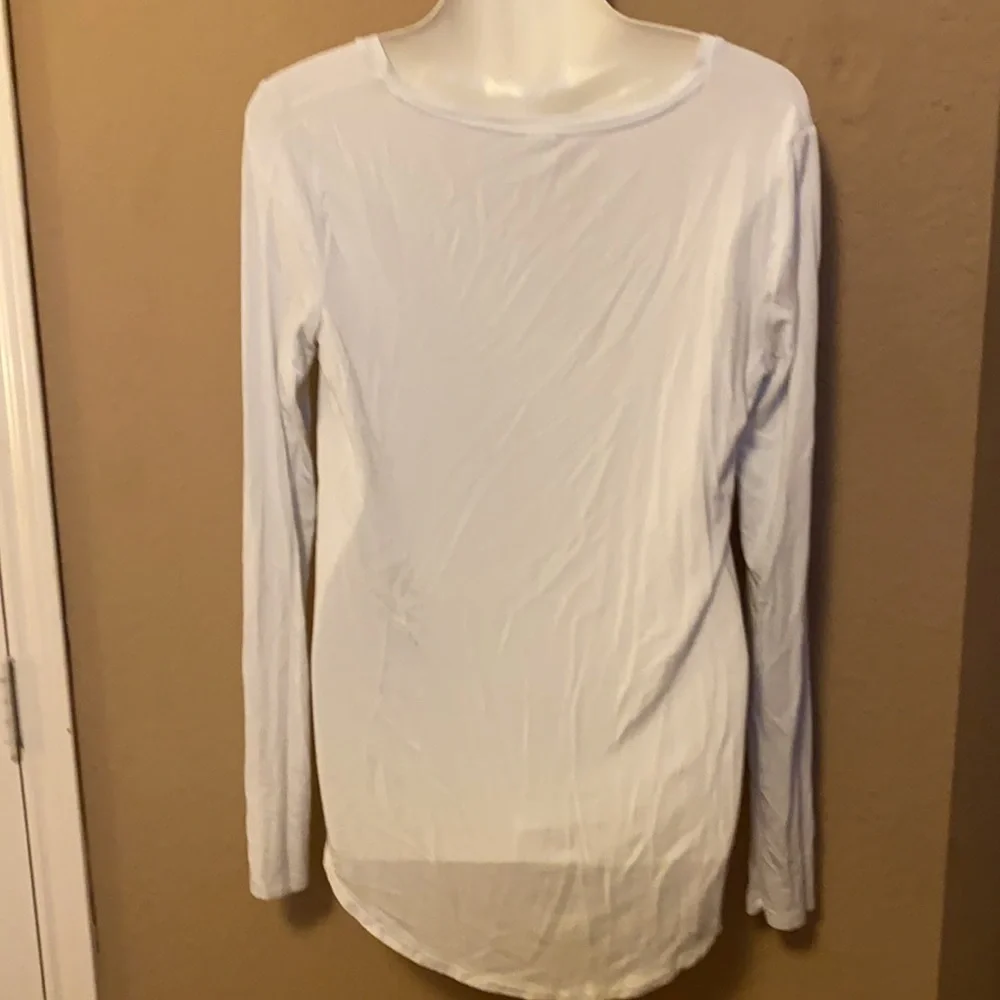🎈White long sleeve shirt - Picture 2 of 2